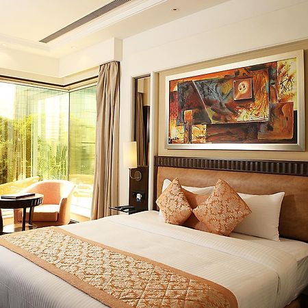 Inde Hotel Signature Tower Gurgaon Exterior photo