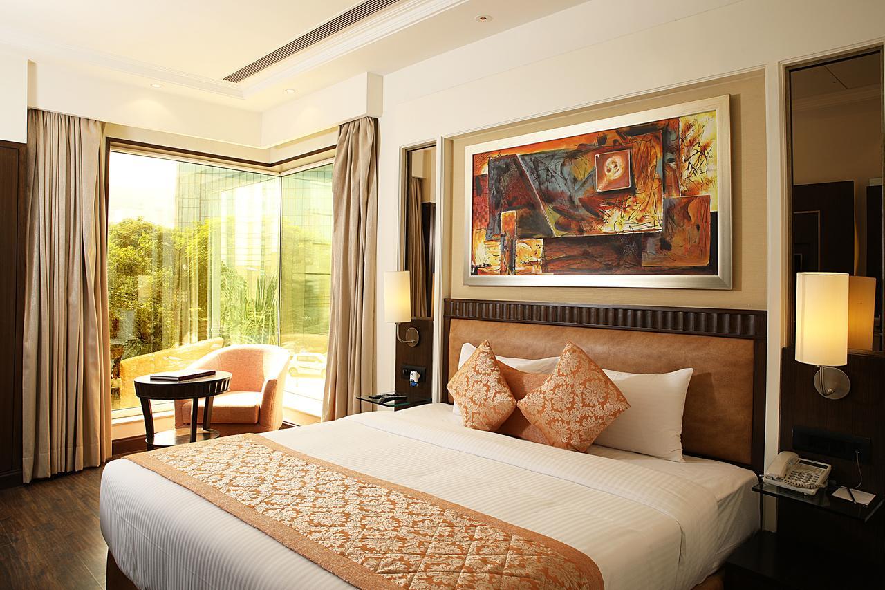 Inde Hotel Signature Tower Gurgaon Exterior photo