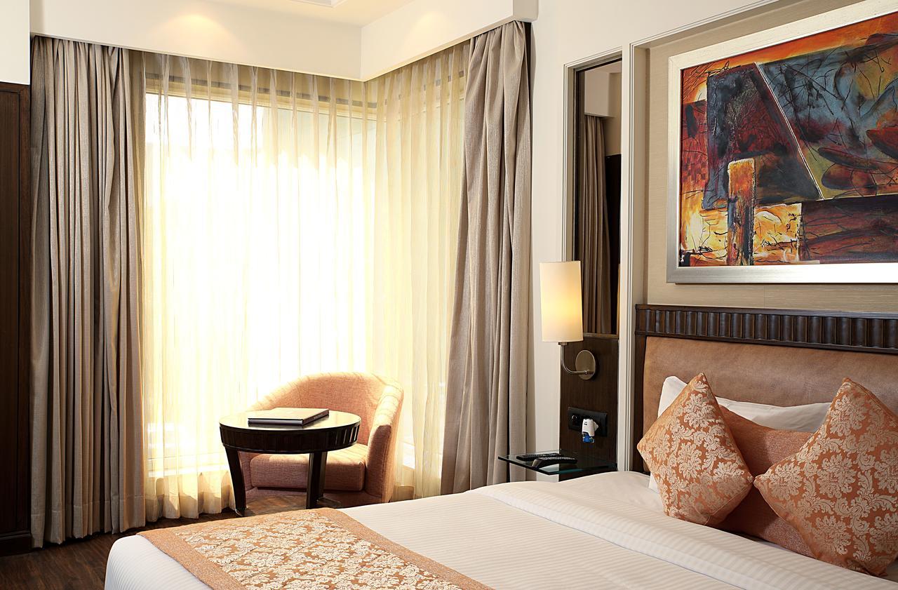 Inde Hotel Signature Tower Gurgaon Exterior photo