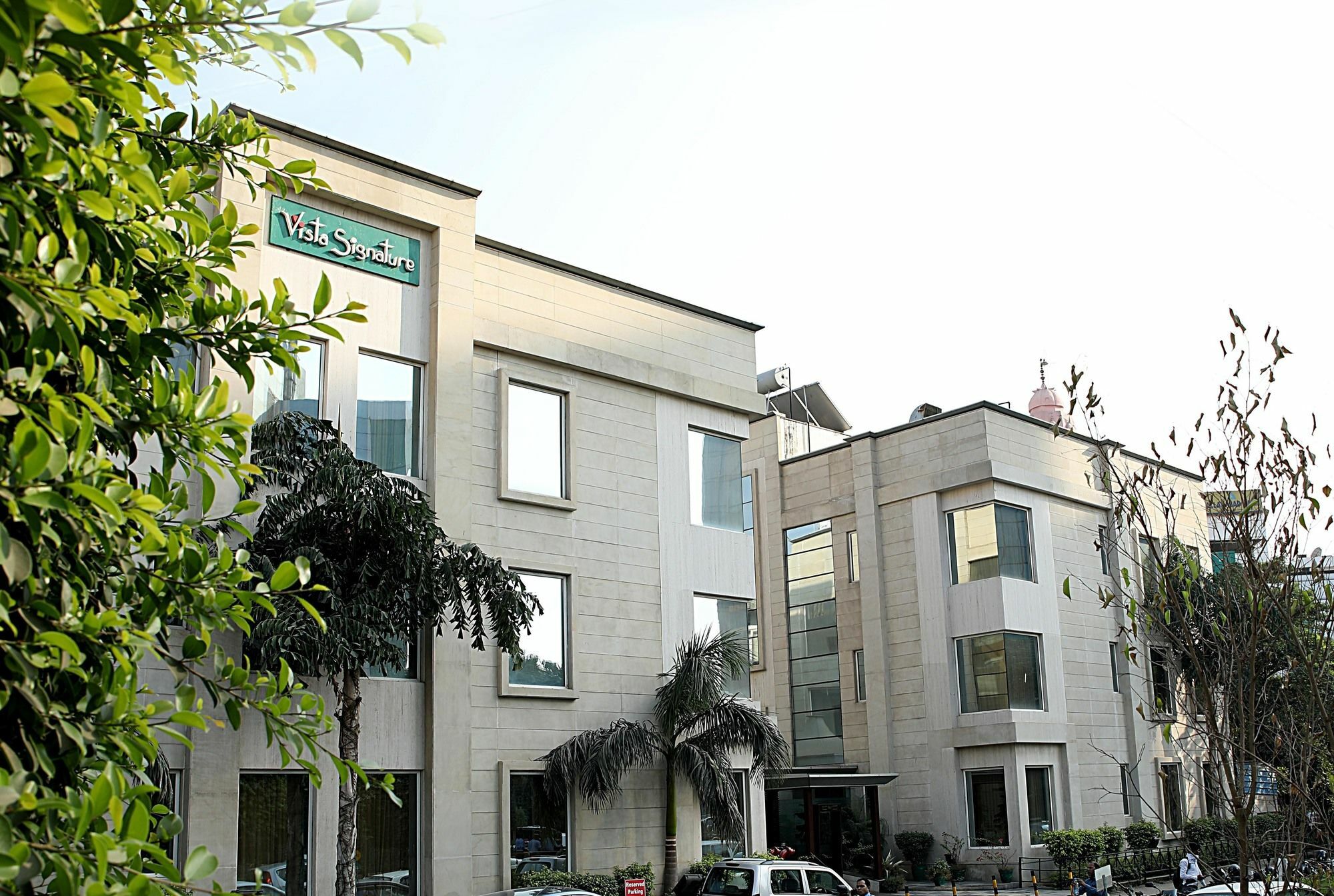 Inde Hotel Signature Tower Gurgaon Exterior photo